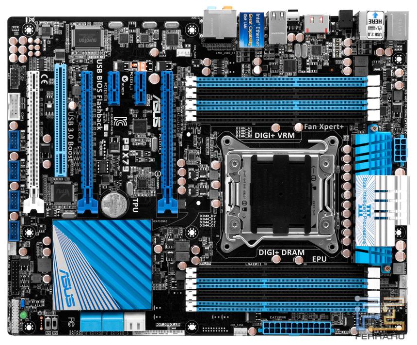Лицевая сторона материнской платы ASUS P9X79
