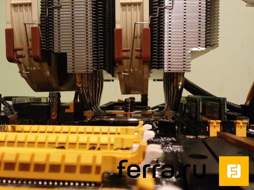 Установленный Noctua NH-D15