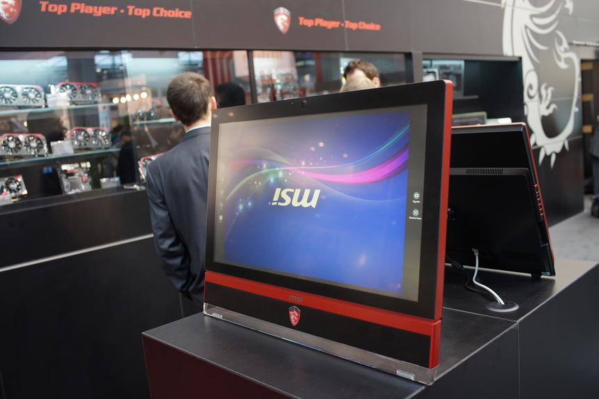 MSI AG270 на выставочном стенде