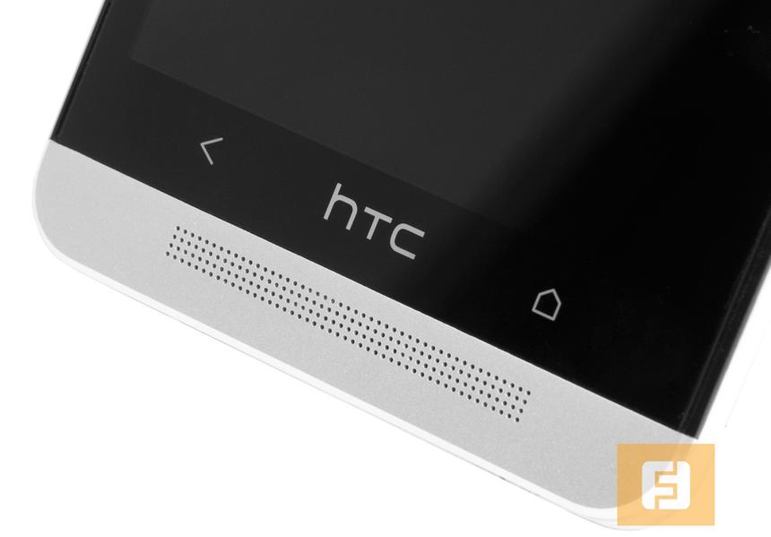 Элементы управления под экраном HTC One dual sim