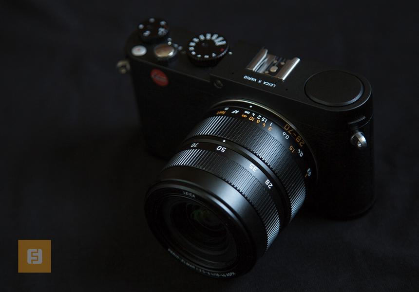 Лицевая сторона Leica X Vario, объектив красив и массивен