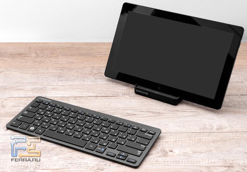 Samsung Slate PC вместе с кредлом и клавиатурой