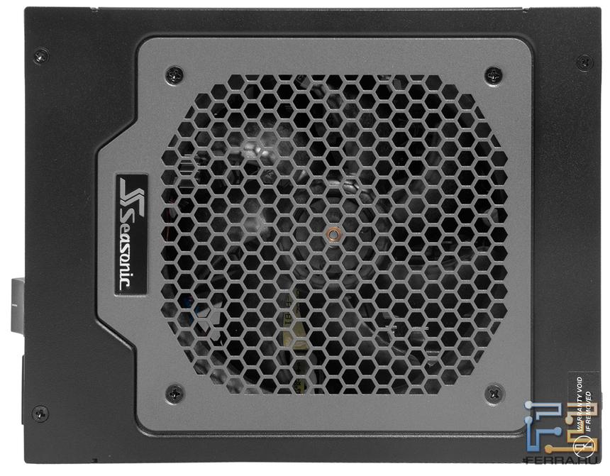 Вентилятор в SS-860XP и SS-1000XP, вид сверху