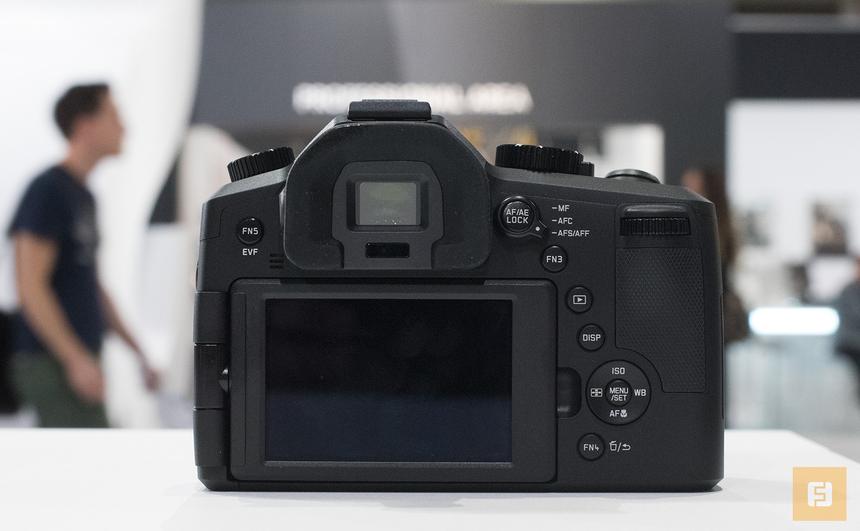 Leica V Lux (Typ 114)