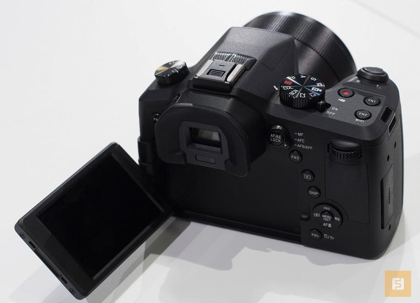 Leica V Lux (Typ 114)