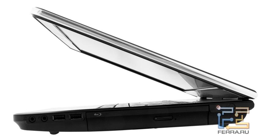 Внешний вид ноутбука ASUS N55SF в полураскрытом состоянии