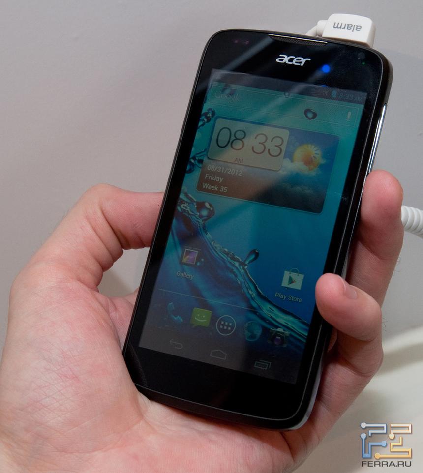Вид в руке Acer Liquid Gallant/ Liquid Gallant Duo