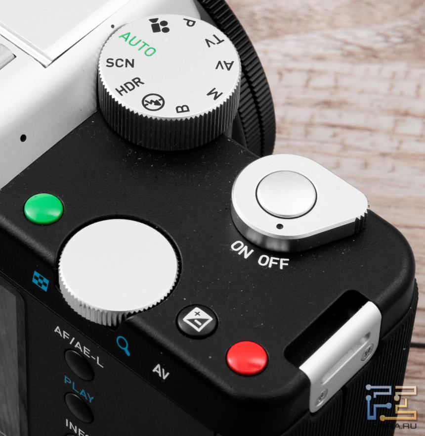 Органы управления на верхней панели Pentax K-01