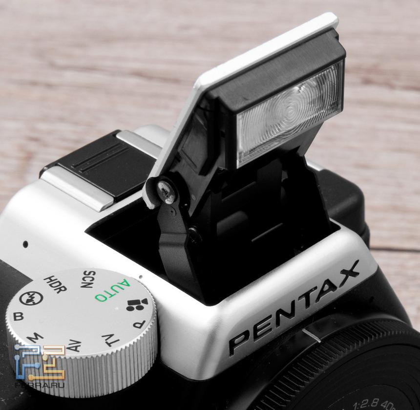 Встроенная вспышка Pentax K-01