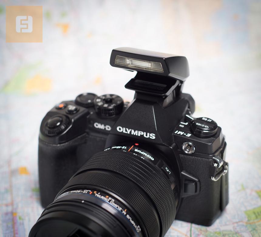 Olympus OM-D E-M1 с внешней вспышкой