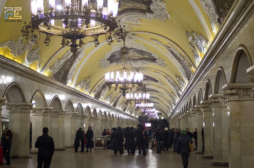 Pentax K-01 + Pentax DA 40/2.8: ISO 3200, 40 мм, f/2.8, 1/640 c