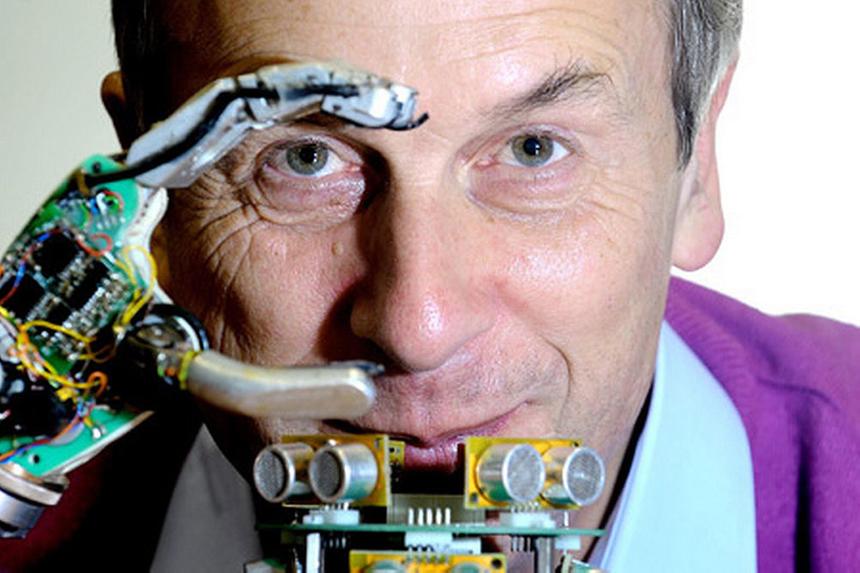 Кевин Уорик и его роботизированная рука