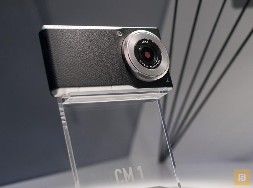 Общий вид Panasonic Lumix CM1