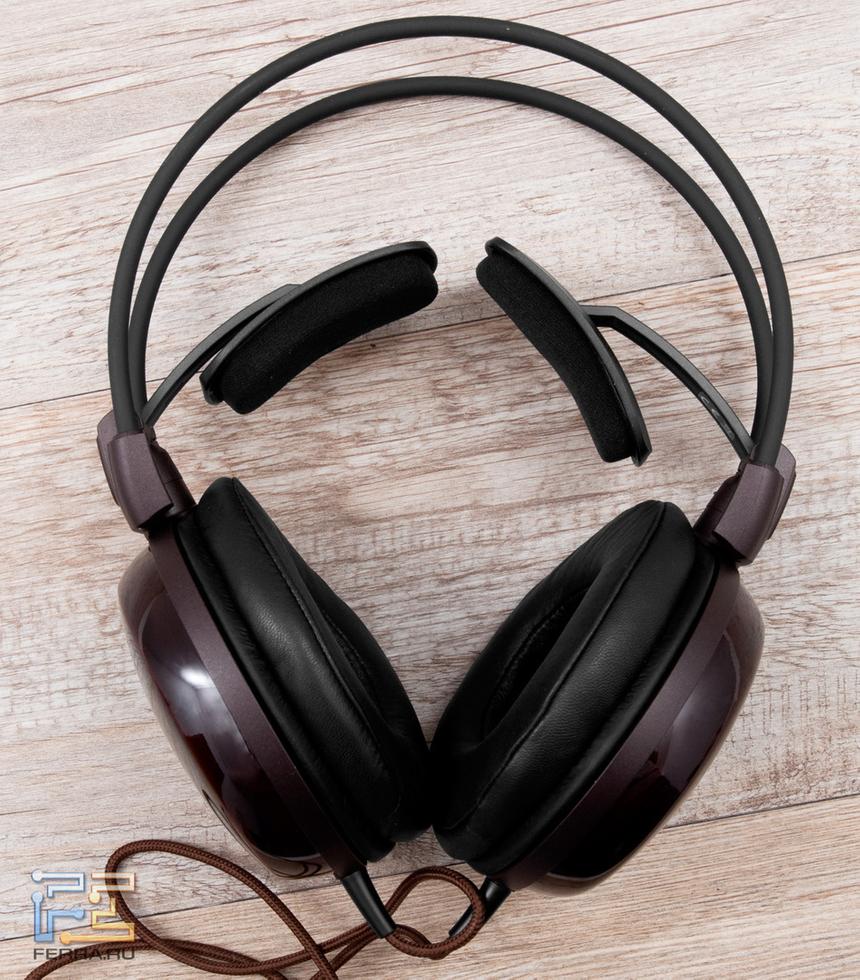 Регулировка размера оголовья достигается за счет использования дополнительных упоров