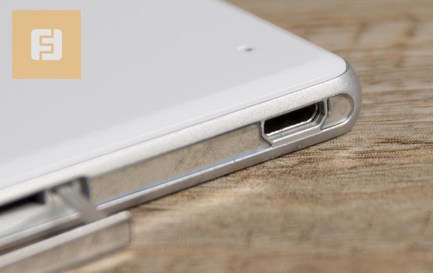 Левая грань Sony Xperia T2 Ultra Dual