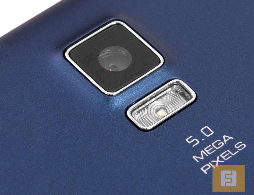 Тыловая камера ZTE V880G