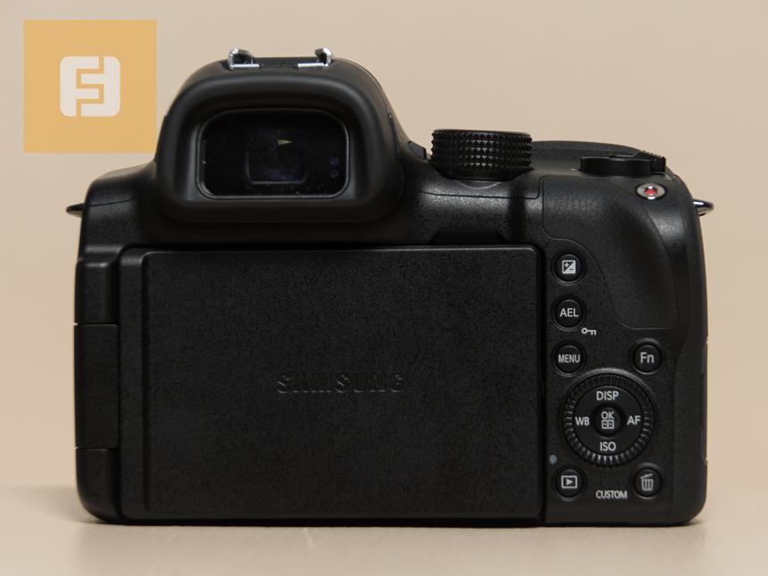 Тыльная сторона корпуса Samsung NX30