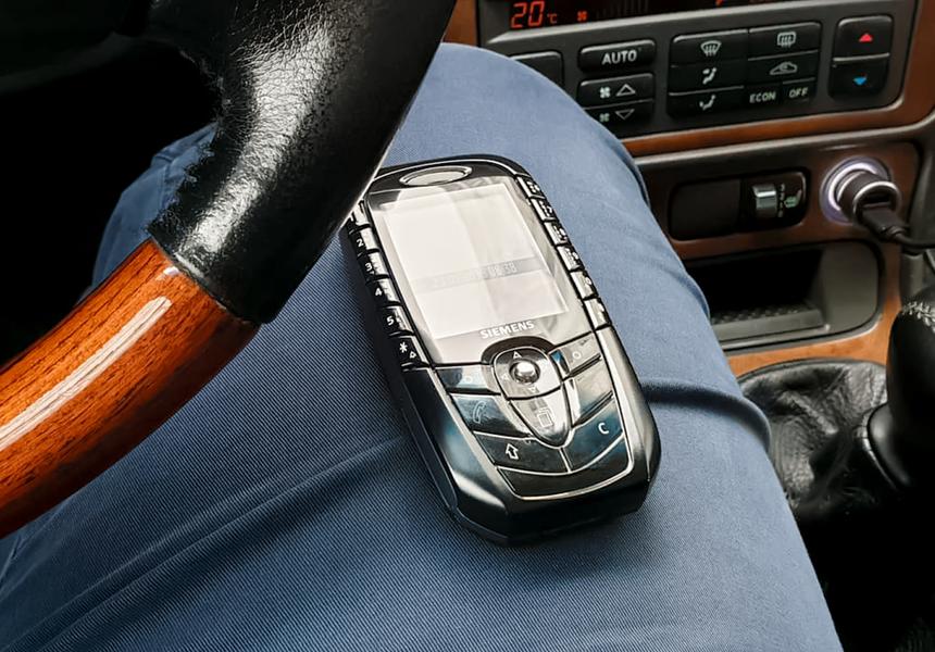 Первый мобильник, который научил людей любить смартфоны, а не бояться их — Siemens SX1