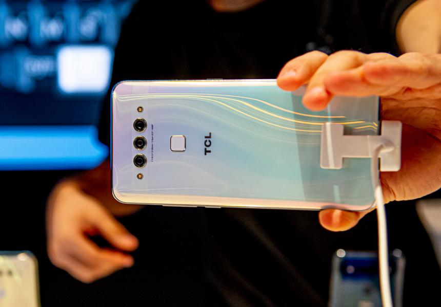 IFA 2019: TCL сделал первый смартфон для конкуренции с флагманскими Xiaomi и Huawei