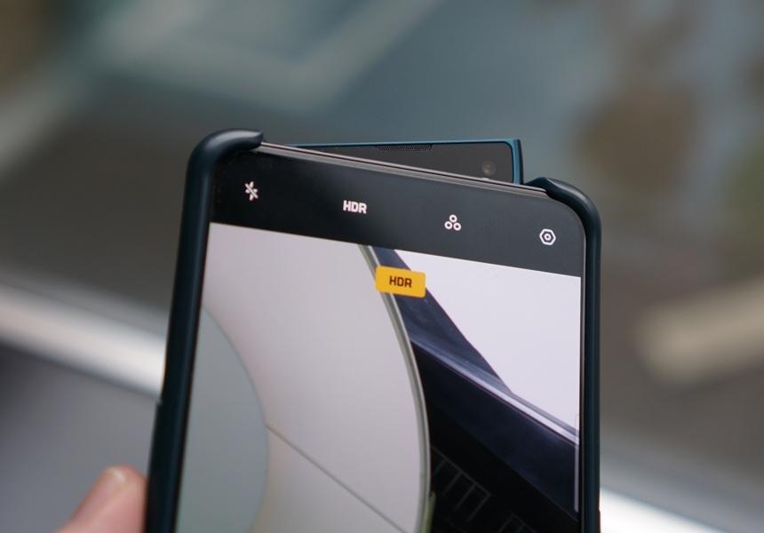 Селфи-камера Oppo Reno2