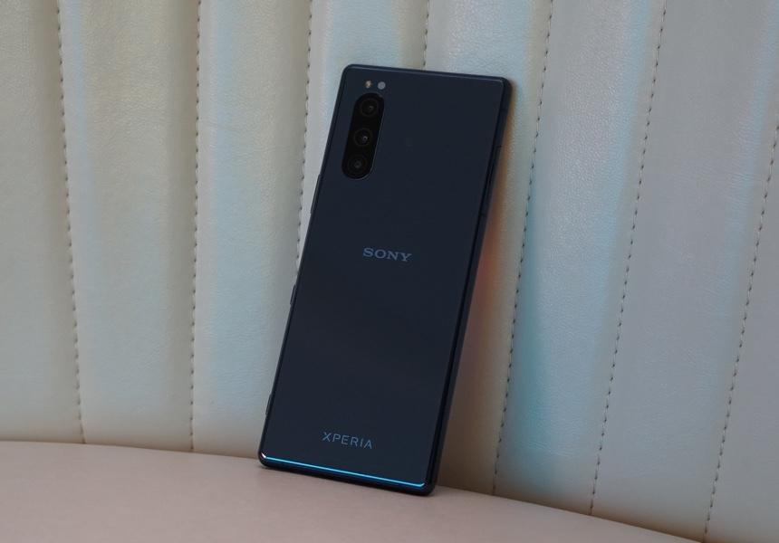 Sony Xperia 5, вид сзади