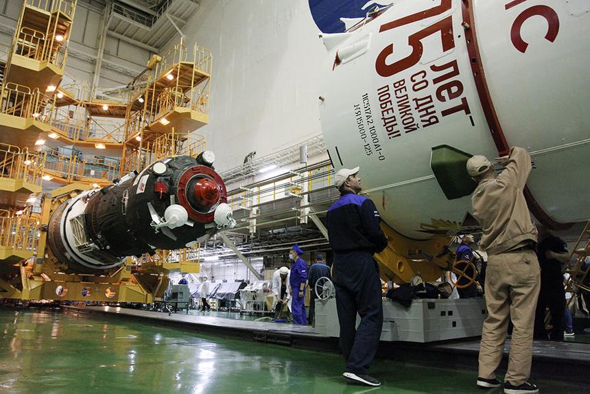 Российский космический корабль установил новый рекорд по длительности полета