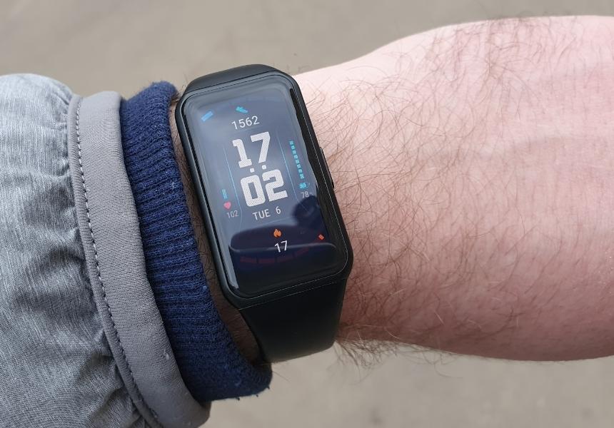 Максимальная яркость и солнечный день