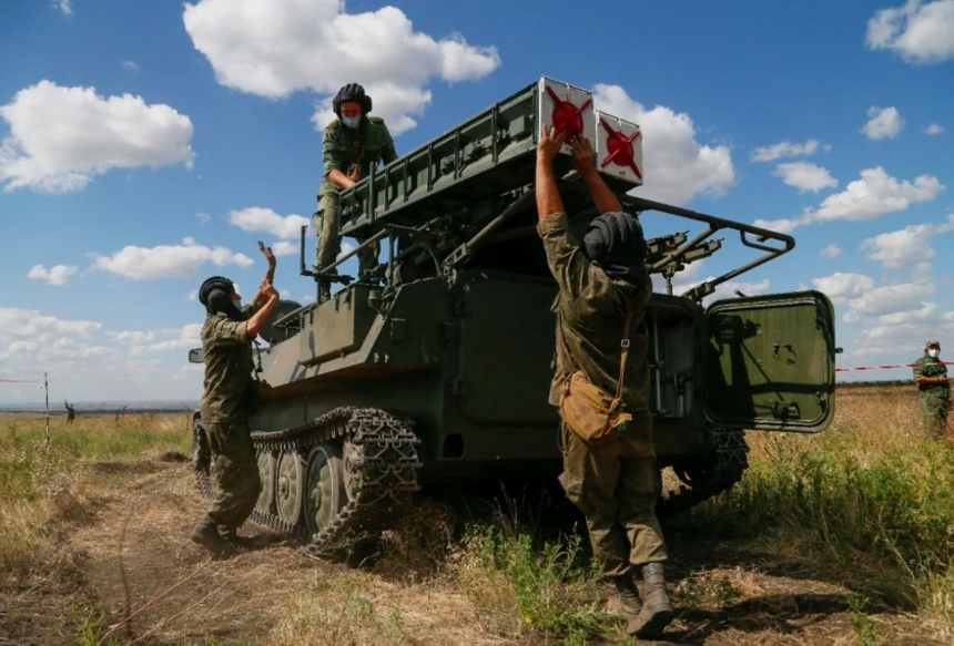 872cc84bc6a0e6091a1417a4cae1e60c142b4d1c