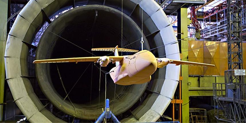 Ил-112В (модель) в ЦАГИ, испытания на "флаттер" (вибрацию элементов конструкции)