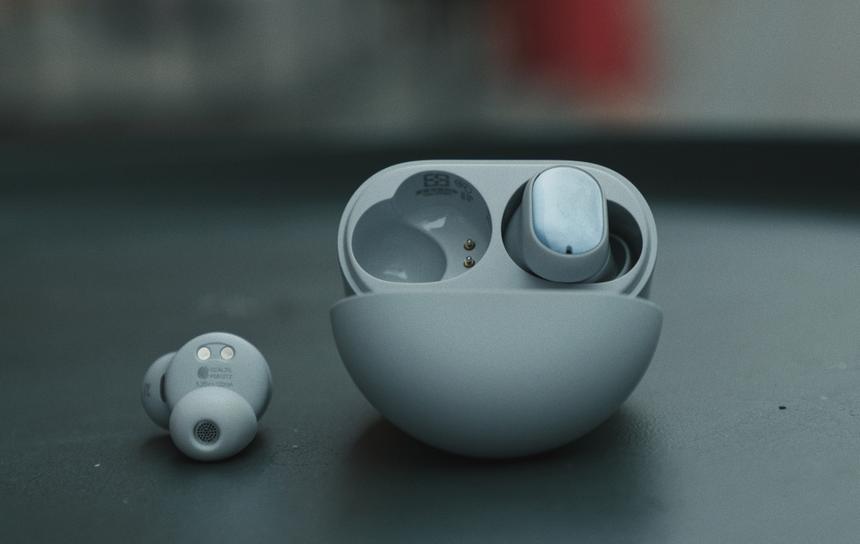 Если вы не из тех, кто покупает Xiaomi не глядя, вот обзор их новейших наушников с шумодавом