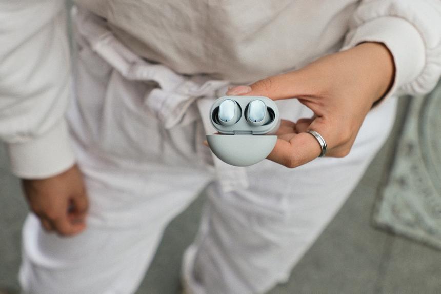 Если вы не из тех, кто покупает Xiaomi не глядя, вот обзор их новейших наушников с шумодавом