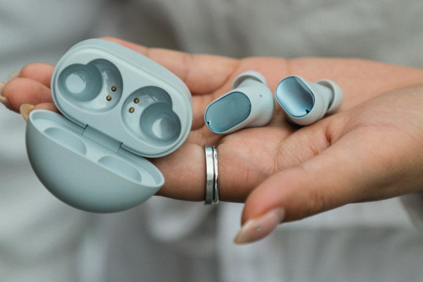 Если вы не из тех, кто покупает Xiaomi не глядя, вот обзор их новейших наушников с шумодавом