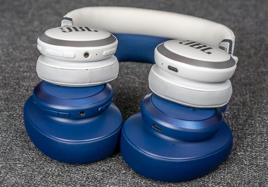 Снизу — JBL LIVE 660NC, сверху — JBL LIVE 460NC