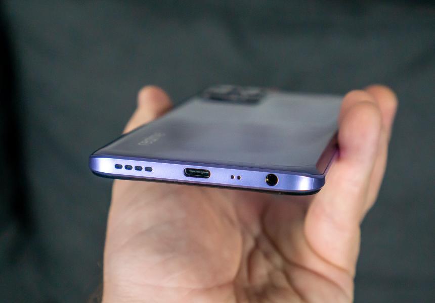 Realme 8i, нижний торец