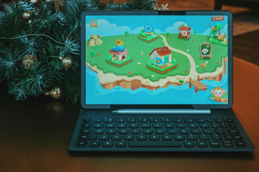 Напоминаем вам о лучшем новогоднем подарке среди гаджетов