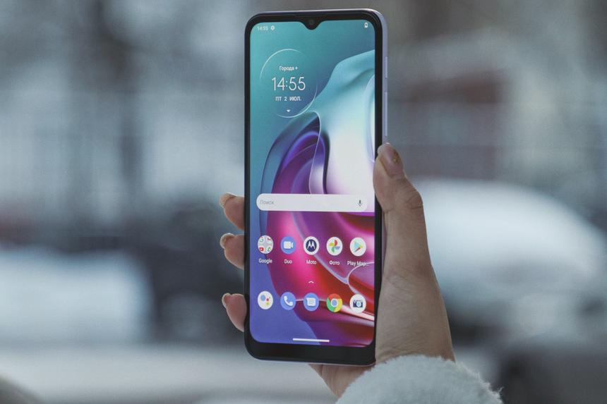 Что вам достанется, если взять бюджетный смартфон легендарной марки? Проверяем!