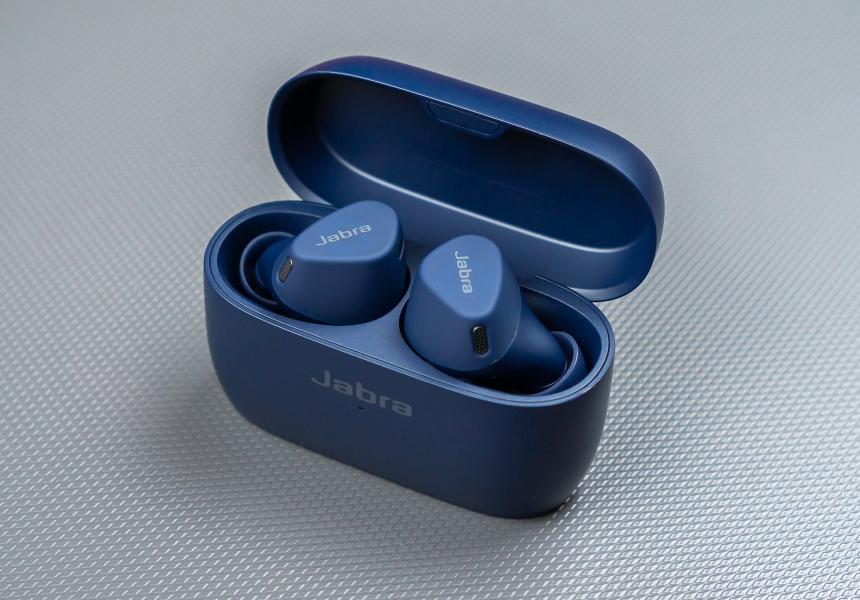 Взяли новенькие спортивные bluetooth-наушники 2022 года. Что это такое и надо ли оно вам?