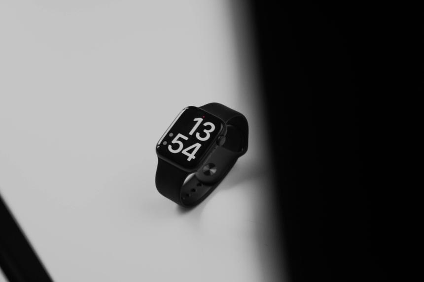 Apple Watch спасли женщину, упавшую и ударившуюся головой в отеле