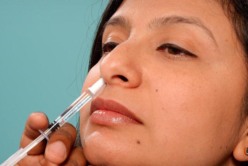 Одной назальной вакцины от COVID-19 оказалось недостаточно