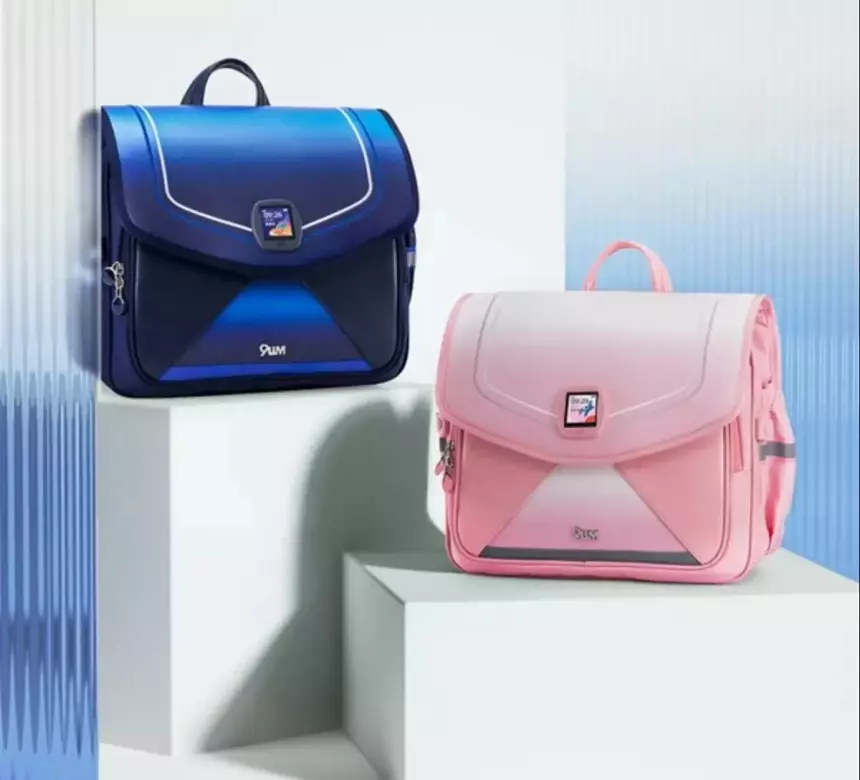 Huawei выпустит школьный рюкзак с дисплеем и возможностью слежки за детьми