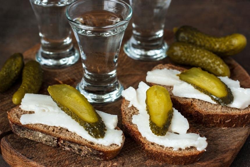 Чем нельзя закусывать алкоголь