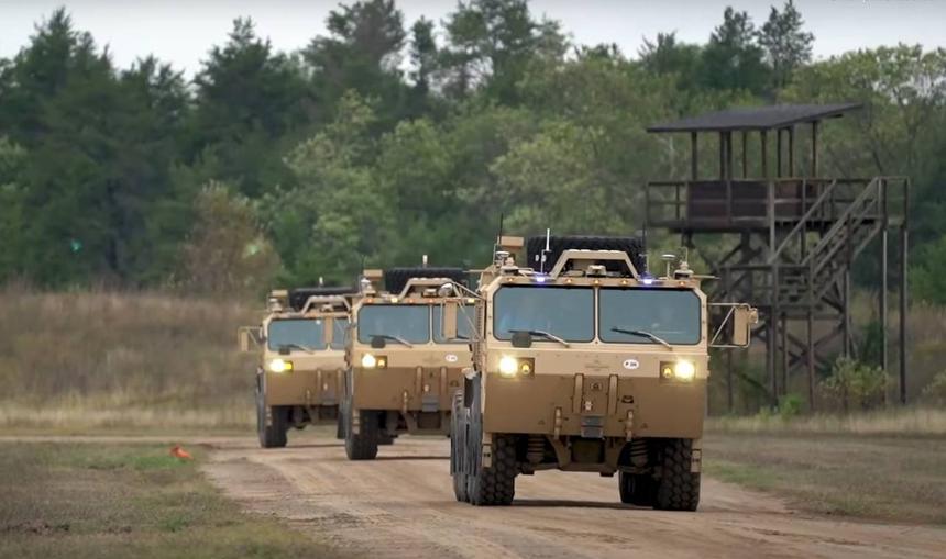 Для американских военных создадут роботизированные автоколонны