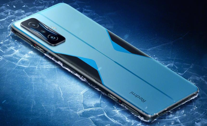 Игровой смартфон Xiaomi Redmi превратили в радиоуправляемую машинку