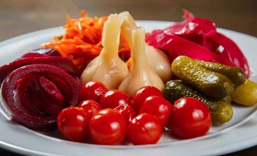 Маринованные овощи в больших количествах могут привести к раку желудка