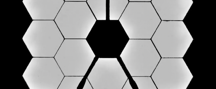 Телескоп «Джеймс Уэбб» выровнял свои зеркала и сделал селфи