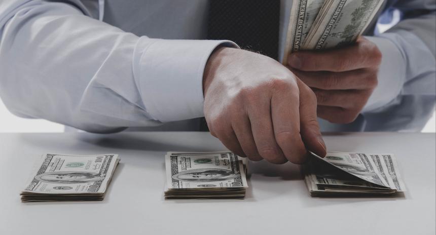 Российские магазины начали отменять продажи техники в кредит и рассрочку