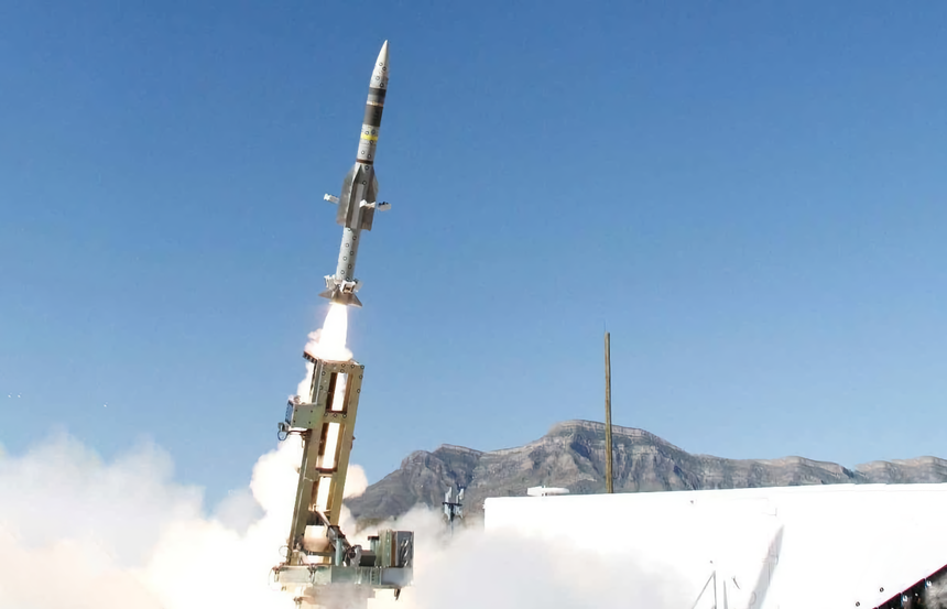 В США пройдут испытания таинственного универсальной ракеты