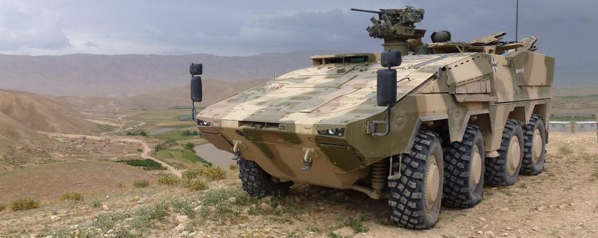 БТР-82 против всех: какой БТР самый топовый в мире сегодня