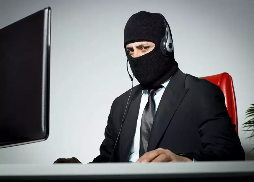 На Android появился вирус, перехватывающий телефонные звонки