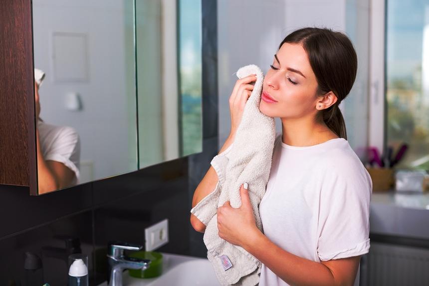 Врач объяснила, почему перед сном необходимо умываться